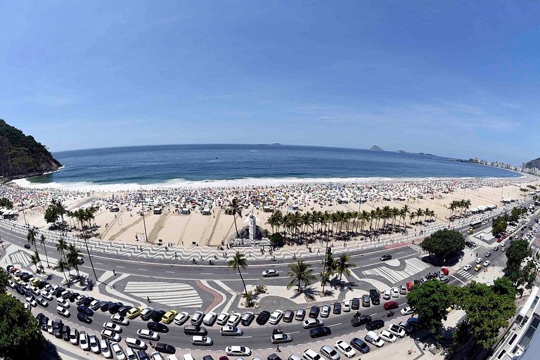 Vista Extraordinária do Leme ao Pontal